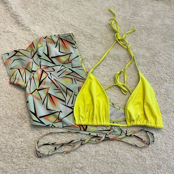 Shein Two Piece Bikini Top - Picture 1 of 4